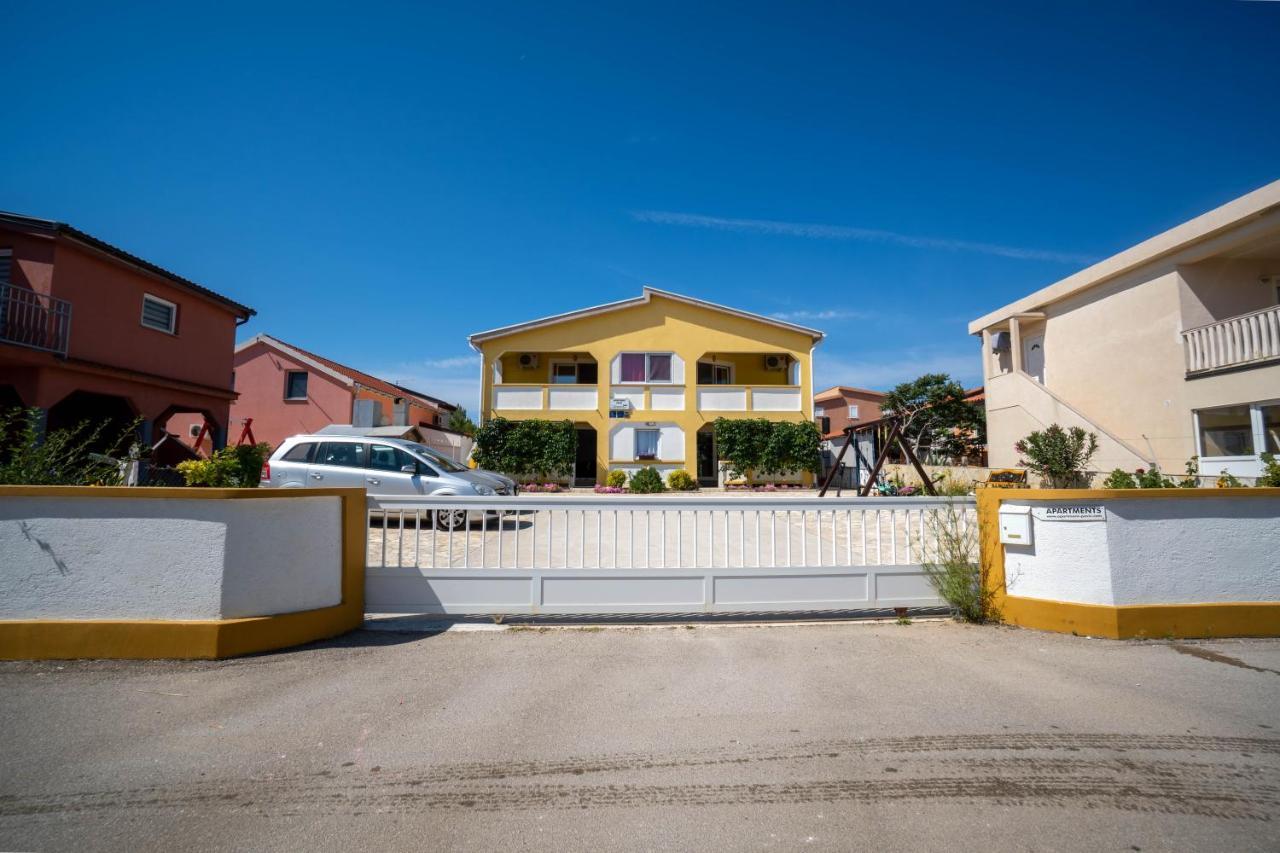 Apartments Pavic Vir Exterior foto